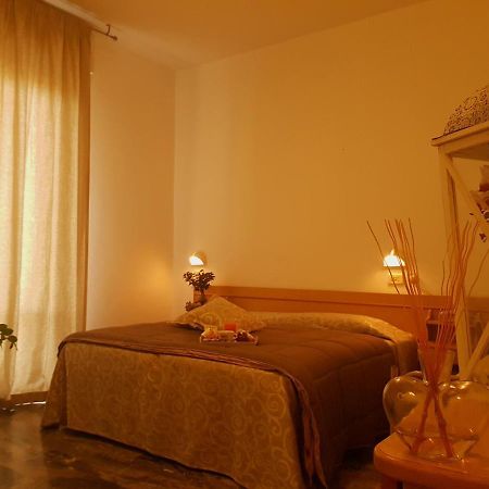Hotel Romantica Rimini Eksteriør bilde