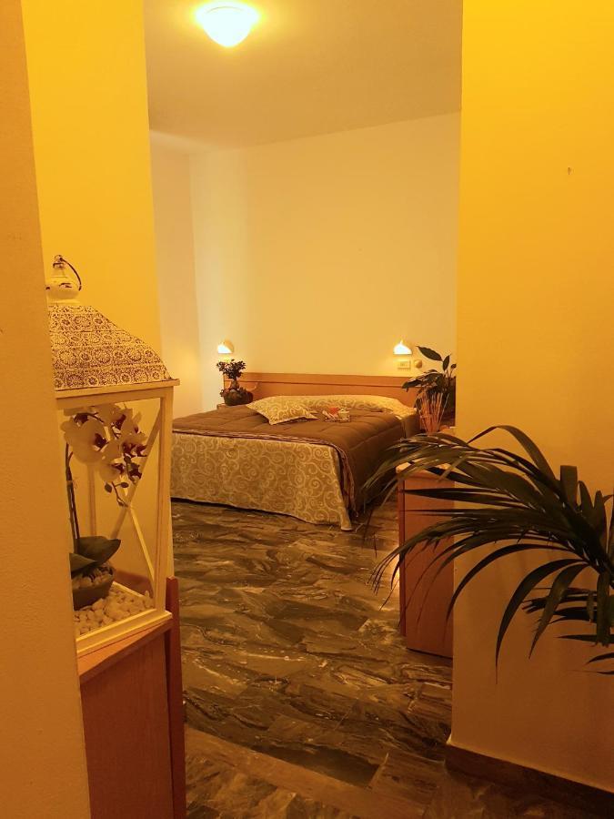 Hotel Romantica Rimini Eksteriør bilde