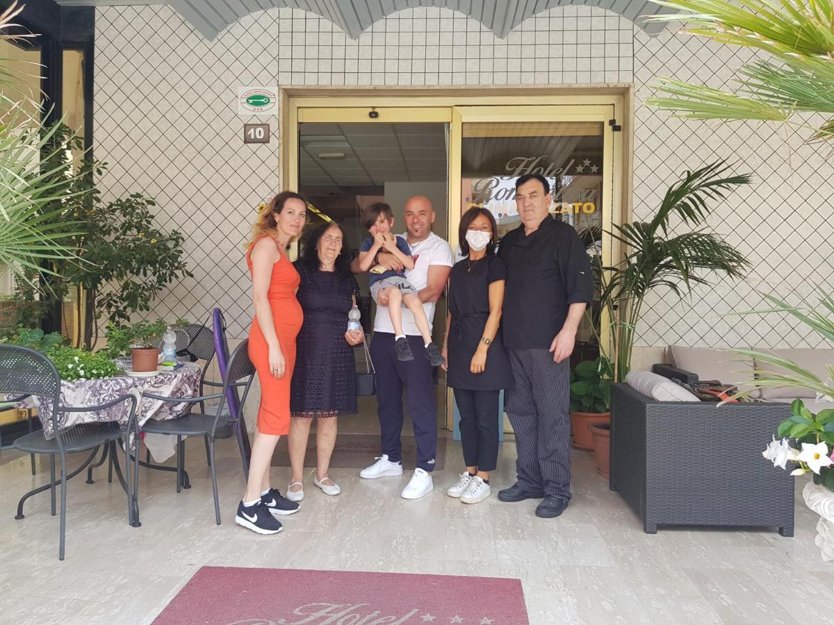 Hotel Romantica Rimini Eksteriør bilde
