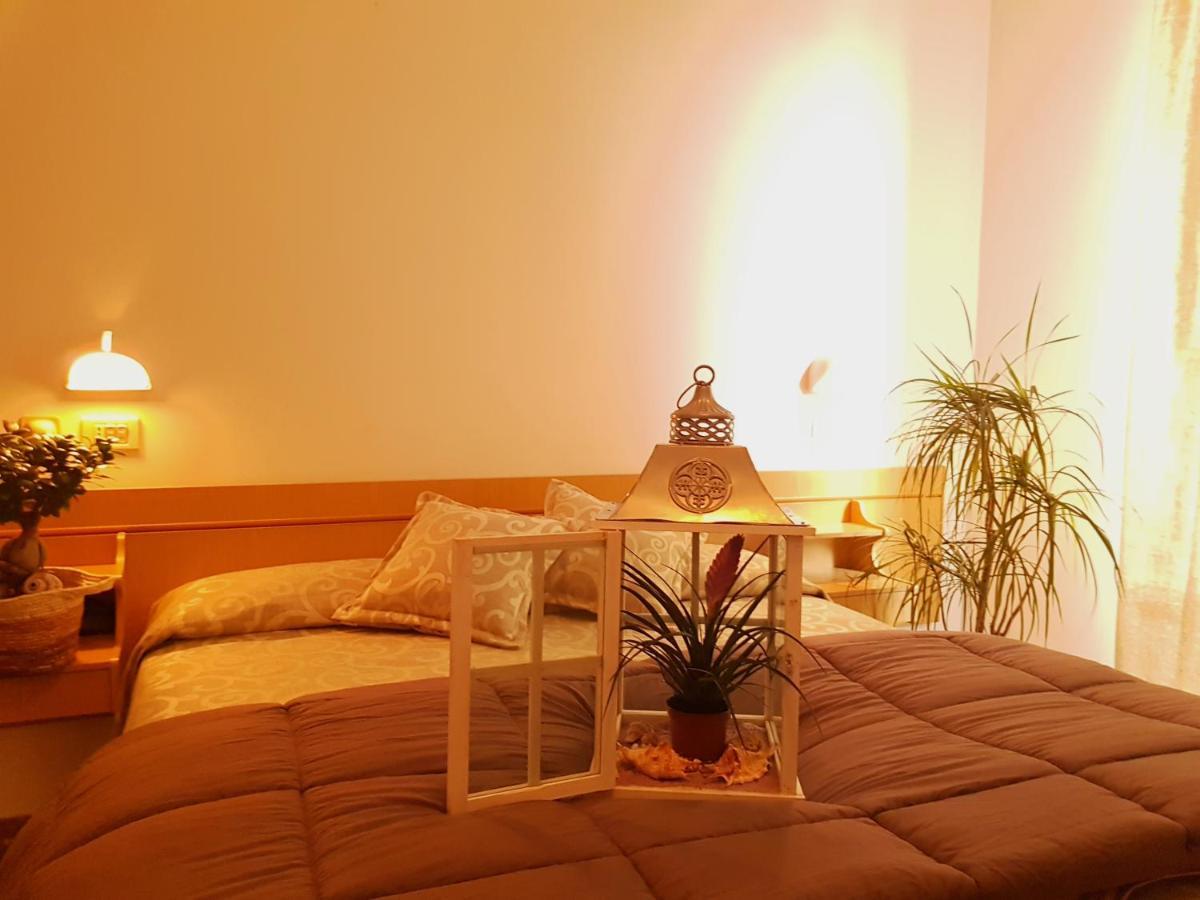 Hotel Romantica Rimini Eksteriør bilde