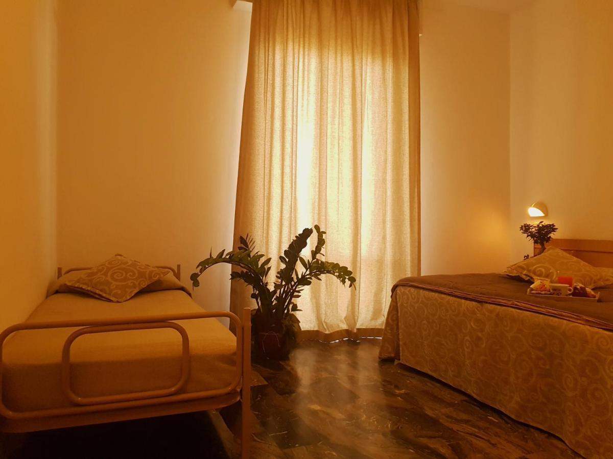 Hotel Romantica Rimini Eksteriør bilde