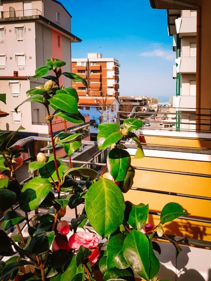 Hotel Romantica Rimini Eksteriør bilde